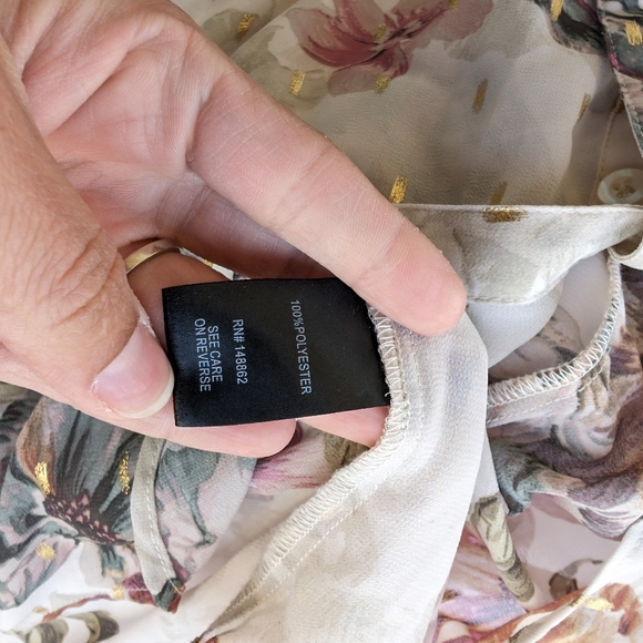 Torrid  semi sheer button down blouse size 2 high‎ low - Picture 7 of 10